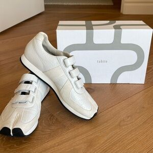 Japanese Designer Tabito Women’s Tabi Sneaker
